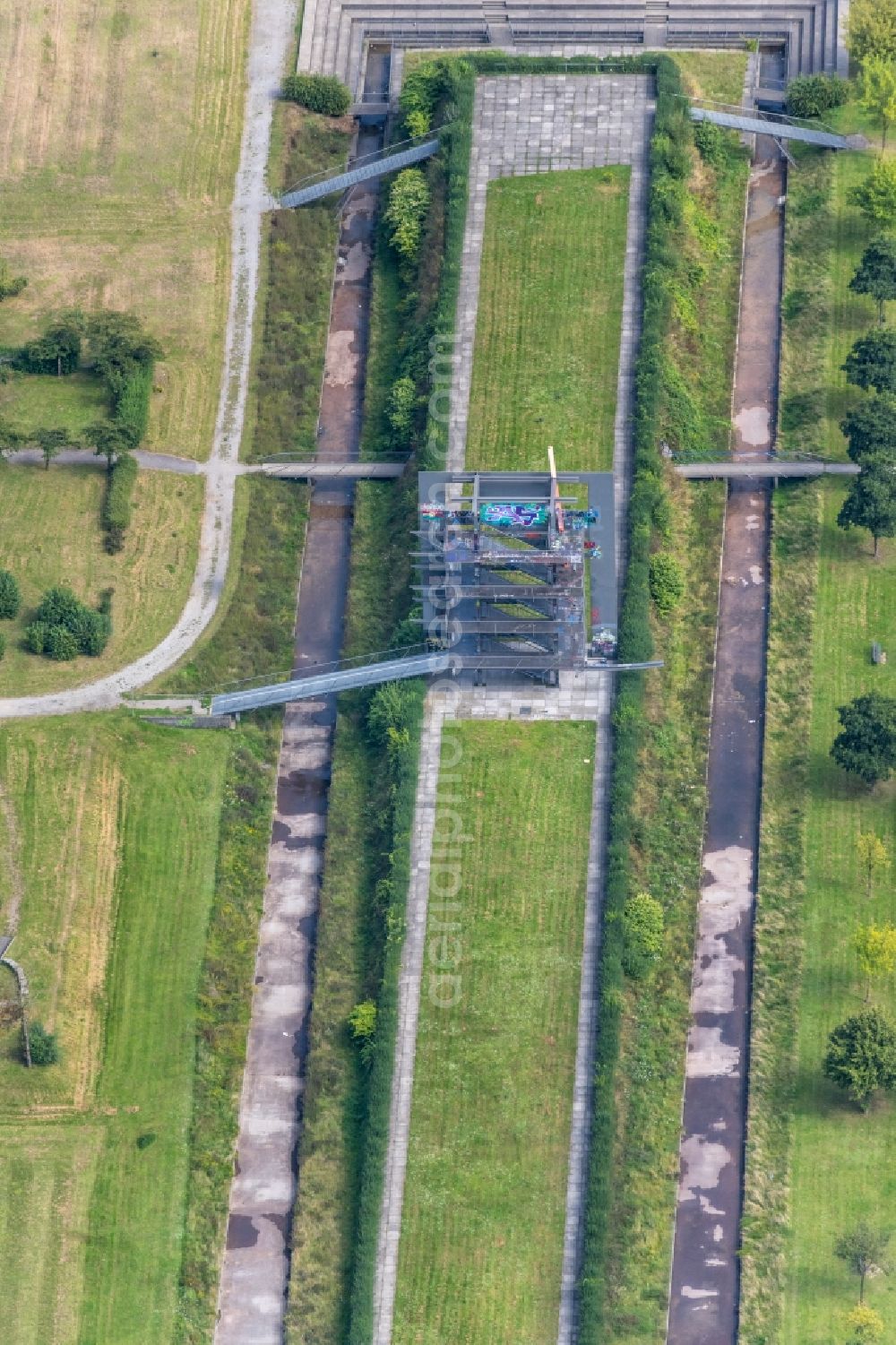 Aerial photograph Oberhausen - Park OLGA-Park on the site of the former coal mine Osterfeld in Oberhausen in the state of North Rhine-Westphalia, Germany