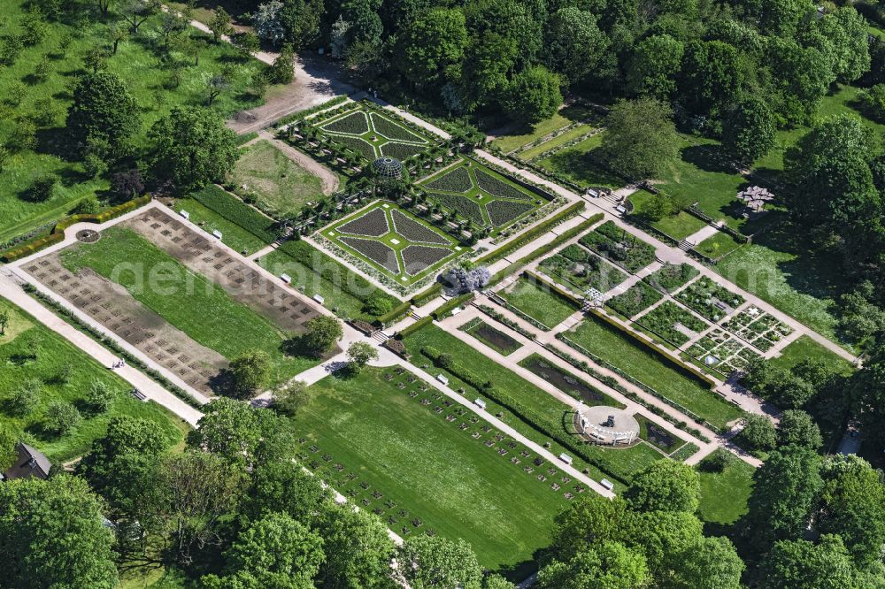 Aerial photograph Darmstadt - Park of Park Rosenhoehe in Darmstadt in the state Hesse, Germany