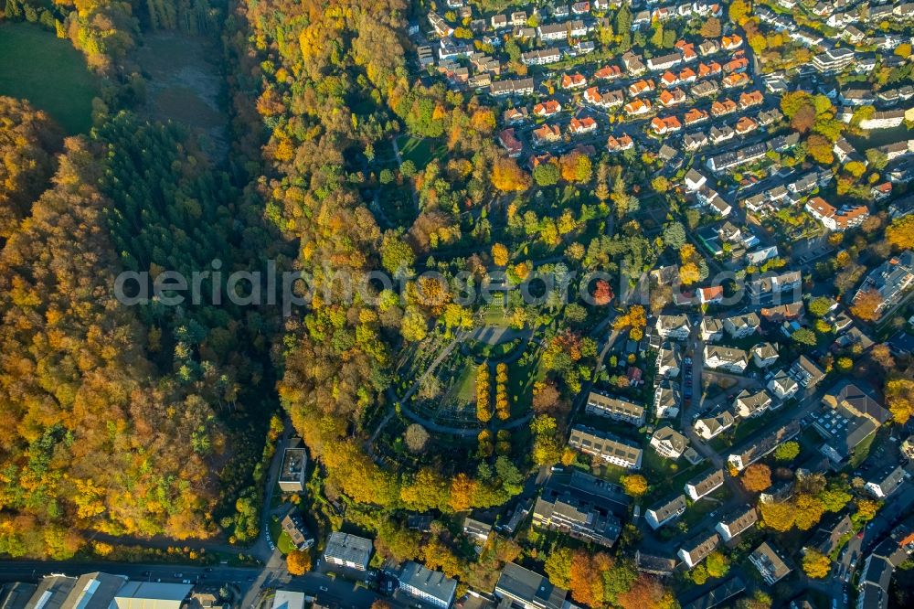 Aerial image Wetter (Ruhr) - Park of Park of silence and the city cemetery in the Gartenstrasse in Wetter (Ruhr) in the state North Rhine-Westphalia