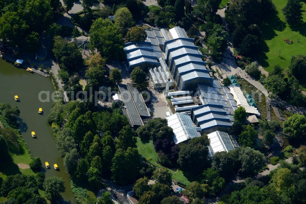 Aerial photograph Mannheim - Park of Pflanzenschauhaus on Gartenschauweg Luisenpark in Mannheim in the state Baden-Wuerttemberg