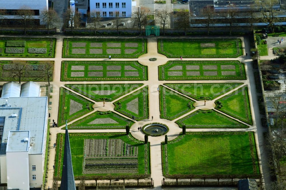 Darmstadt from above - Park area Prinz-Georg-Garten on Schlossgartenstrasse in the district of the university district in Darmstadt in the state Hesse, Germany