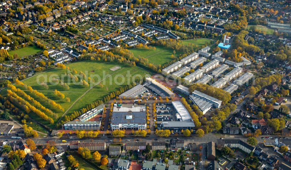 Aerial image Bottrop - Park of Prosperpark in the district Stadtmitte in Bottrop in the state North Rhine-Westphalia, Germany