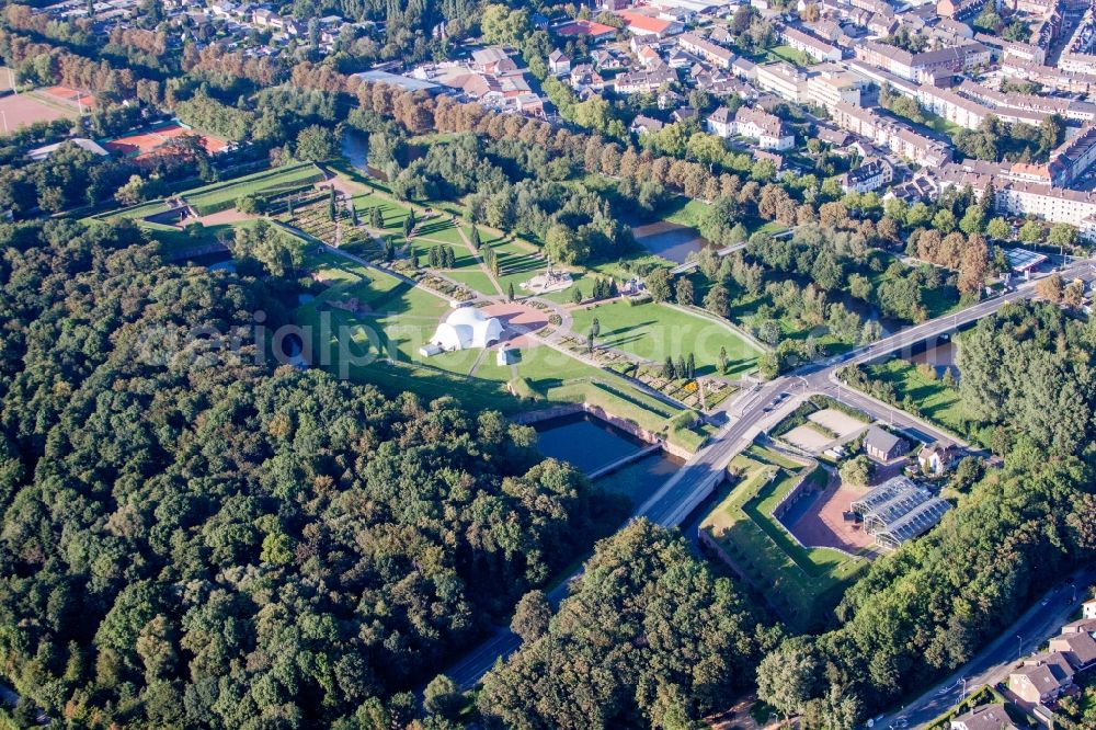 Aerial image Jülich - Park of Pulvermagazin Juelich / Brueckenkopfpark in Juelich in the state North Rhine-Westphalia, Germany