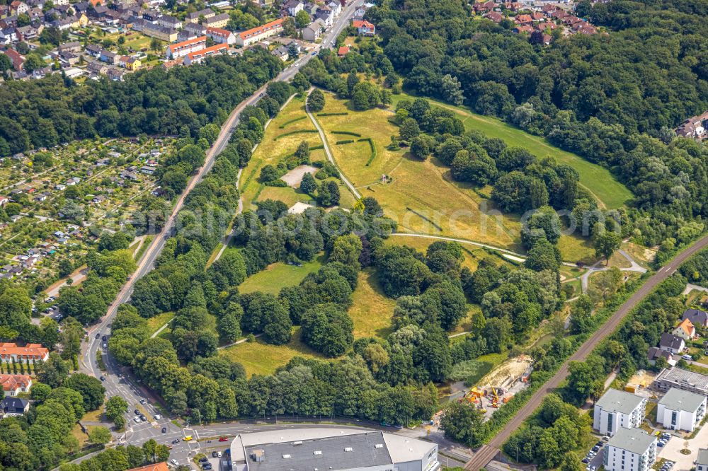 Castrop-Rauxel from above - Park of Rennwiese on street Dortmunder Strasse in Castrop-Rauxel at Ruhrgebiet in the state North Rhine-Westphalia, Germany