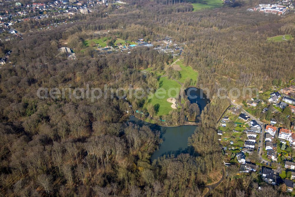 Aerial image Oberhausen - Park of Revierpark Vonderort on street Vonderorter Strasse in Oberhausen at Ruhrgebiet in the state North Rhine-Westphalia, Germany