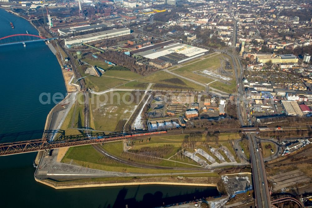 Aerial image Duisburg - Park of Rheinpark in the district Duisburg Mitte in Duisburg in the state North Rhine-Westphalia