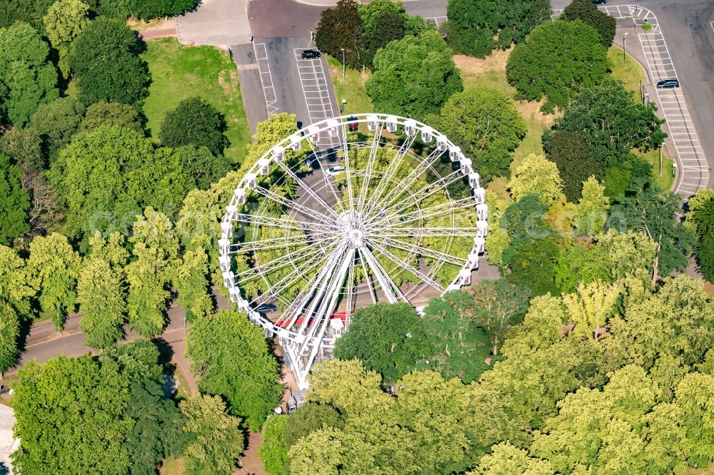 Aerial photograph Magdeburg - Park with ferris wheel in Magdeburg in the state Saxony-Anhalt, Germany