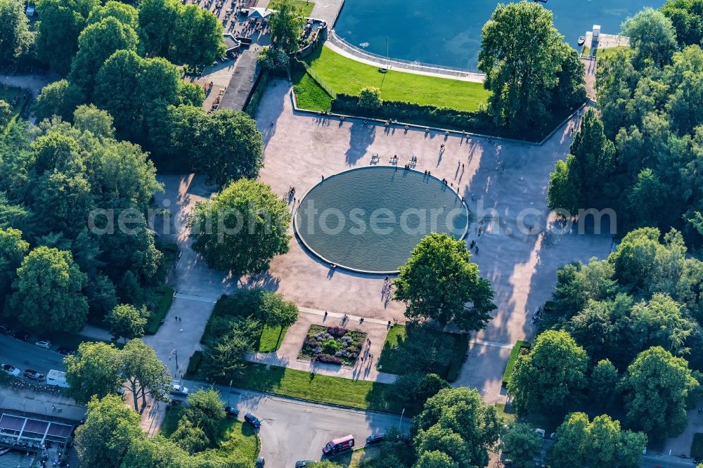 Aerial photograph Hamburg - Park of the Rondeel in the Stadtpark in the district Winterhude in Hamburg, Germany