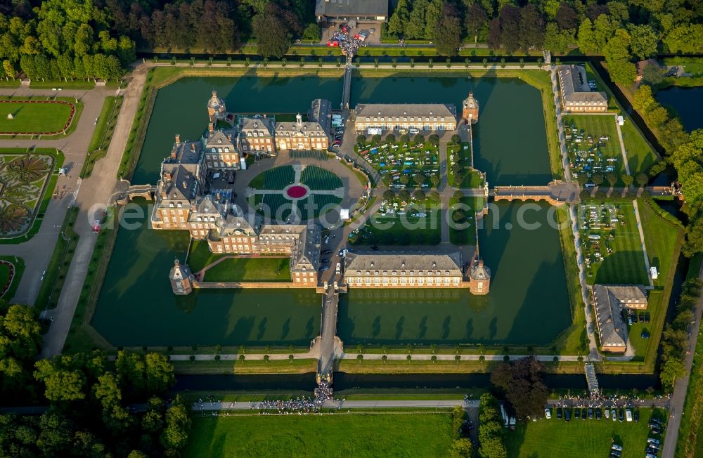 Aerial photograph Nordkirchen - Park of Schlosspark with Chateau Nordkirchen surrounded by forest in Nordkirchen in the state North Rhine-Westphalia
