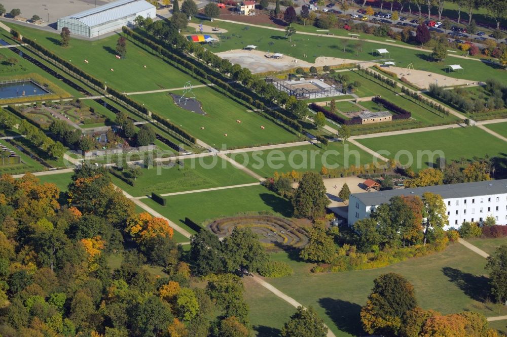 Oranienburg from the bird's eye view: Park of Schlossplatz in Oranienburg in the state Brandenburg