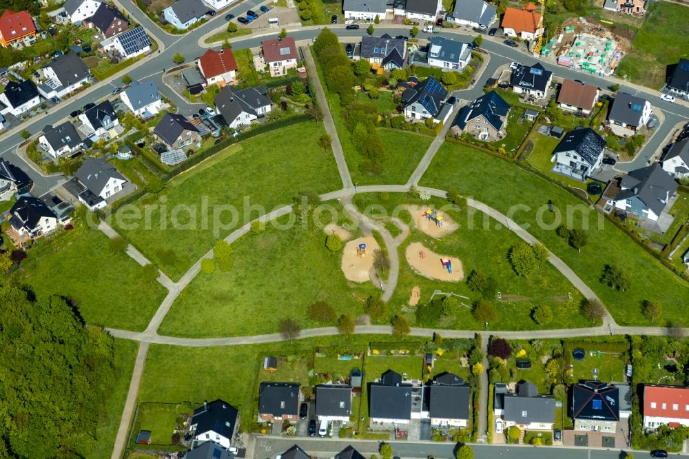 Aerial image Breckerfeld - Park with playground with sandy areas Am Eiskeller - Am Heider Kopf in Breckerfeld in the state North Rhine-Westphalia, Germany