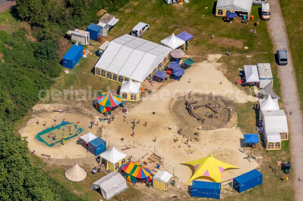 Bottrop from the bird's eye view: Park with playground with sandy areas Ferienzirkus in Bottrop in the state North Rhine-Westphalia