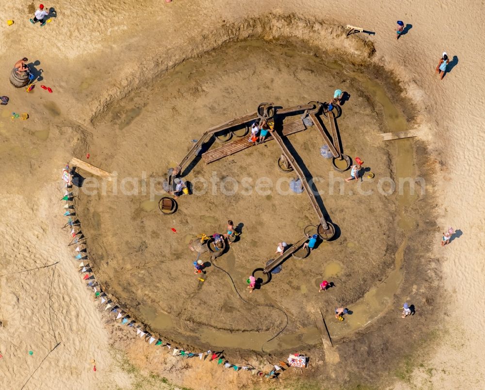 Aerial image Bottrop - Park with playground with sandy areas Ferienzirkus in Bottrop in the state North Rhine-Westphalia