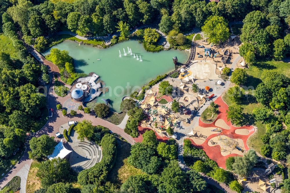 Hamm from the bird's eye view: Park grounds on Maximilianpark Hamm GmbH in Hamm in the state North Rhine-Westphalia, Germany