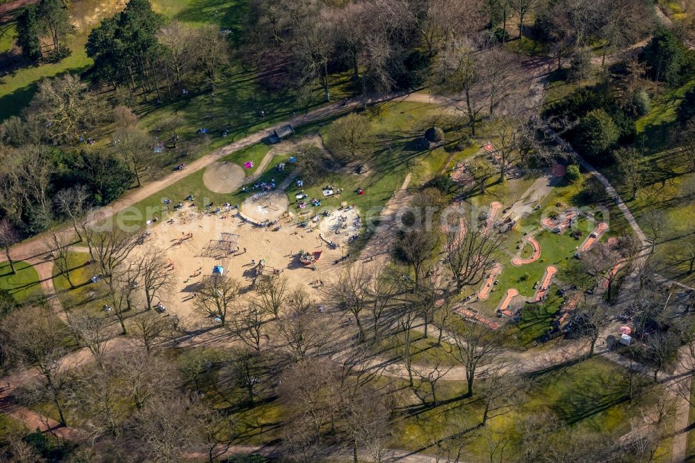 Bochum from the bird's eye view: Park with playground with sandy areas and a mini golf course in the Stadtpark in Bochum in the state North Rhine-Westphalia, Germany