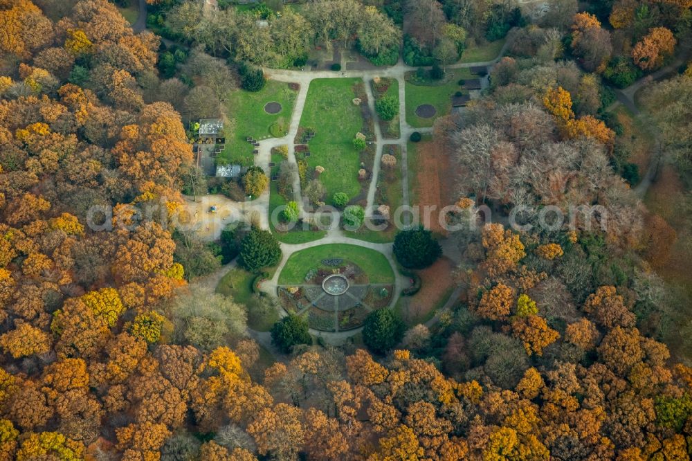 Aerial image Duisburg - Park with playground with sandy areas Juebilaeumshain in the district Hamborn in Duisburg in the state North Rhine-Westphalia