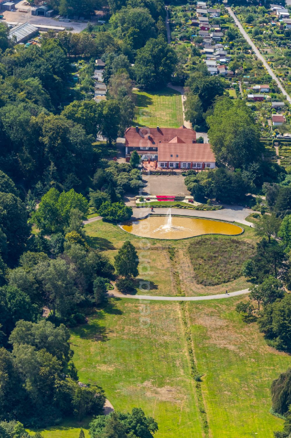 Aerial photograph Bottrop - park of of Stadtgarten in the district Stadtmitte in Bottrop at Ruhrgebiet in the state North Rhine-Westphalia, Germany