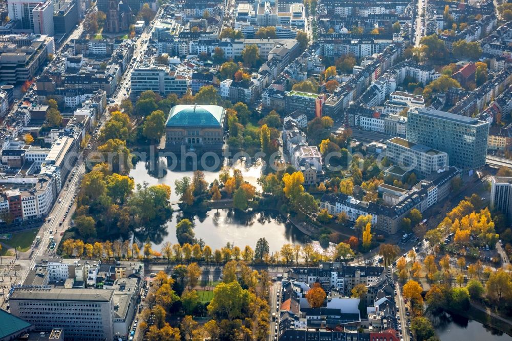 Düsseldorf from above - Park of Staendehauspark with of Kunstsammlung Nordrhein-Westfalen in Duesseldorf in the state North Rhine-Westphalia, Germany