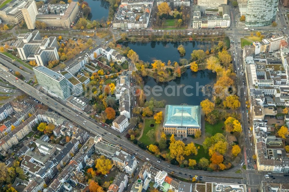 Düsseldorf from the bird's eye view: Park of Staendehauspark with of Kunstsammlung Nordrhein-Westfalen in Duesseldorf in the state North Rhine-Westphalia, Germany