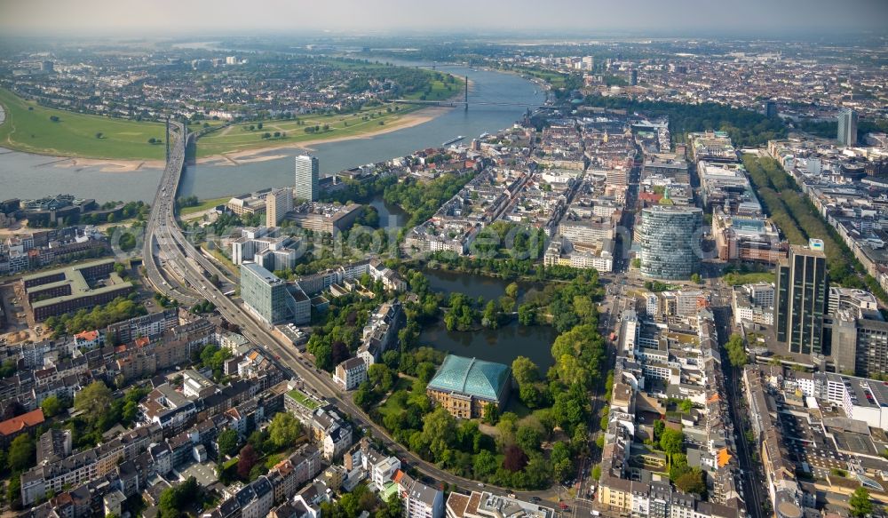 Aerial image Düsseldorf - Park of Staendehauspark with of Kunstsammlung Nordrhein-Westfalen in Duesseldorf in the state North Rhine-Westphalia, Germany