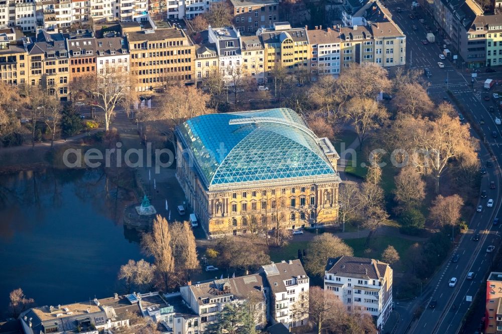 Aerial photograph Düsseldorf - Park of Staendehauspark with the Kunstsammlung Nordrhein-Westfalen in Duesseldorf in the state North Rhine-Westphalia, Germany