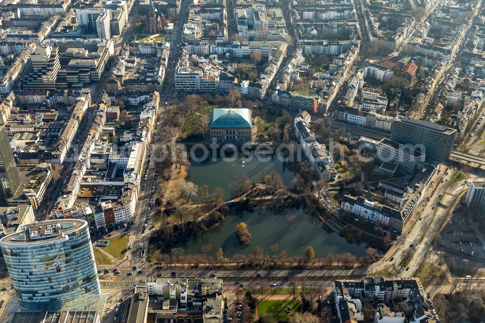 Düsseldorf from above - Park of Staendehauspark with of Kunstsammlung Nordrhein-Westfalen in Duesseldorf in the state North Rhine-Westphalia, Germany