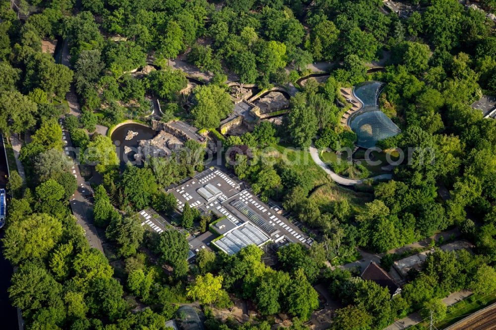 Berlin from the bird's eye view: Park the zoo grounds in Berlin. Here with the rhino house and the hippopotamus house