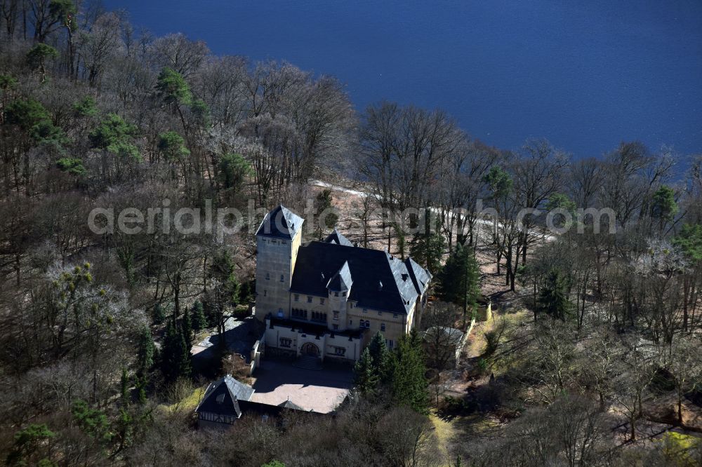 Aerial image Kleinmachnow - Buildings and park areas at the manor house of the manor house - country estate Hakeburg in Kleinmachnow in the federal state of Brandenburg, Germany