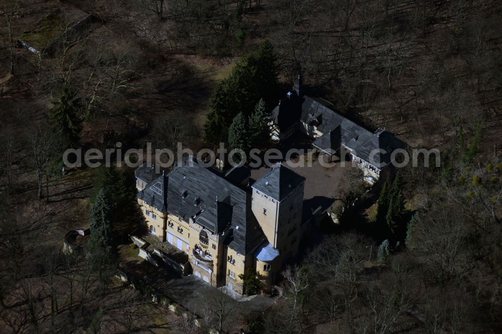 Kleinmachnow from the bird's eye view: Buildings and park areas at the manor house of the manor house - country estate Hakeburg in Kleinmachnow in the federal state of Brandenburg, Germany