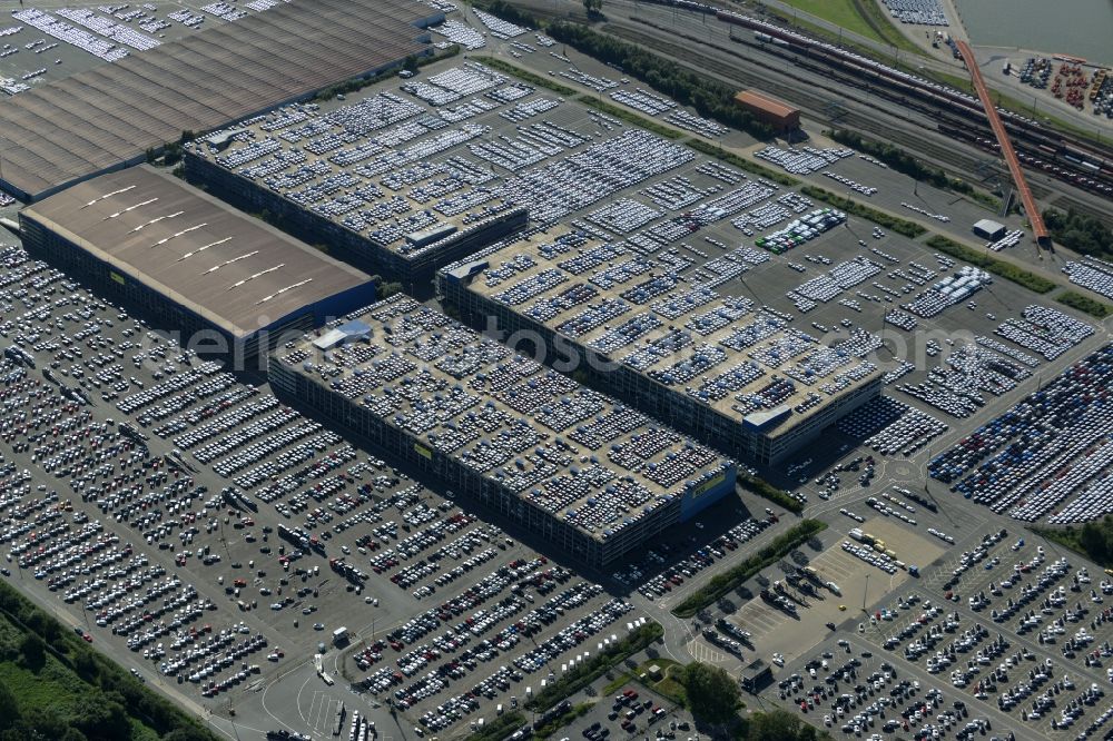 Aerial image Bremerhaven - Parking deck on the building of the car park of the company BLG Automotive Logistics GmbH & Co. KG at the international port in Bremerhaven in the state Bremen