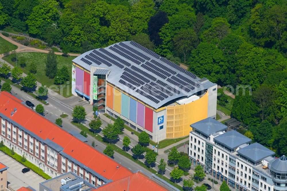 Aerial photograph Rostock - Parking deck on the building of the car park on Gericht in the district Stadtmitte in Rostock in the state Mecklenburg - Western Pomerania, Germany