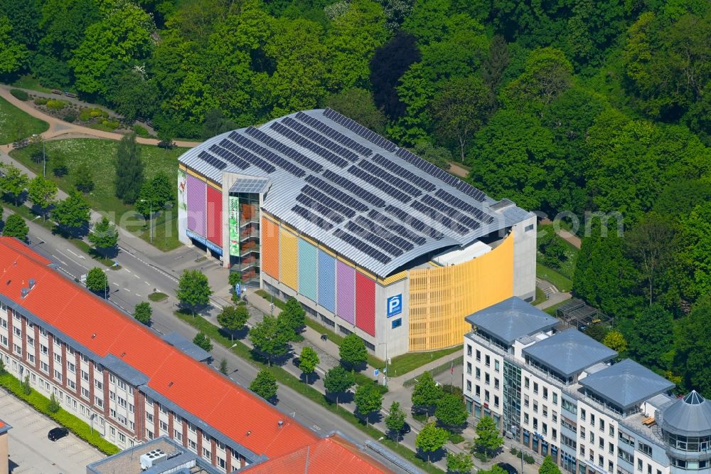 Rostock from above - Parking deck on the building of the car park on Gericht in the district Stadtmitte in Rostock in the state Mecklenburg - Western Pomerania, Germany