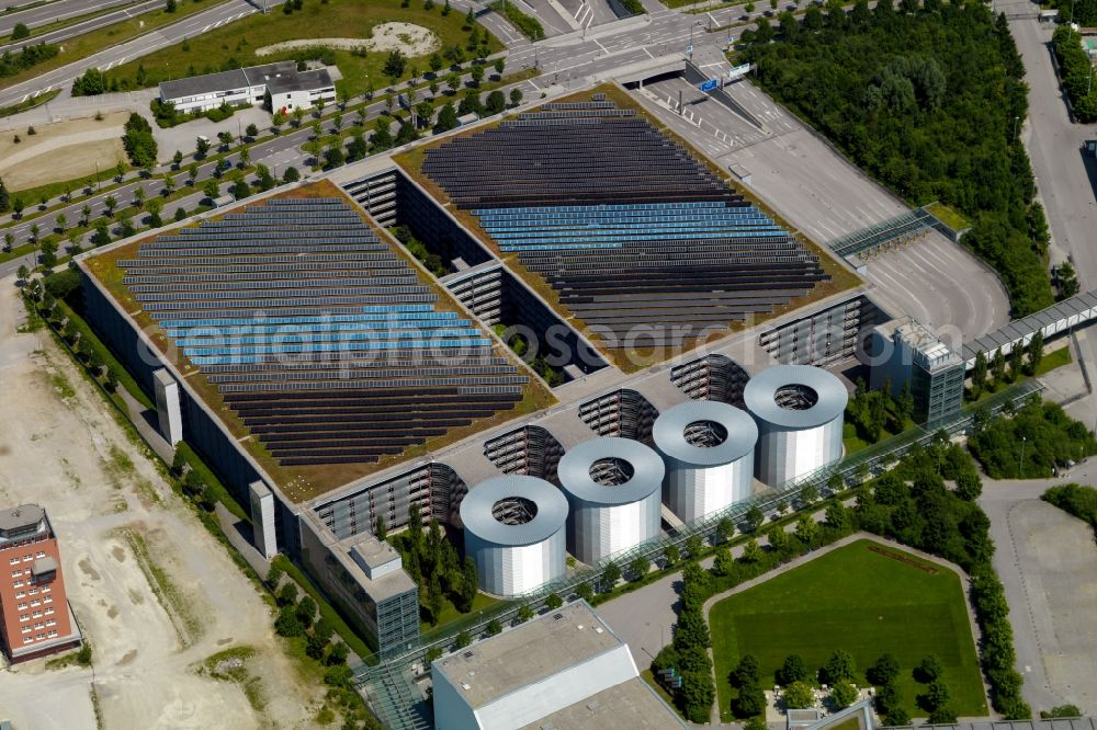 München from the bird's eye view: Parking deck on the building of the parking garage of the Messe Muenchen GmbH in Munich in Bavaria