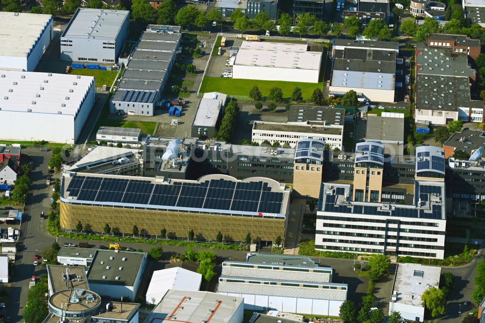 Aerial photograph Köln - Parking deck on the building of the car park of OSMAB Holding AG on street Melli-Beese-Strasse in the district Ossendorf in Cologne in the state North Rhine-Westphalia, Germany