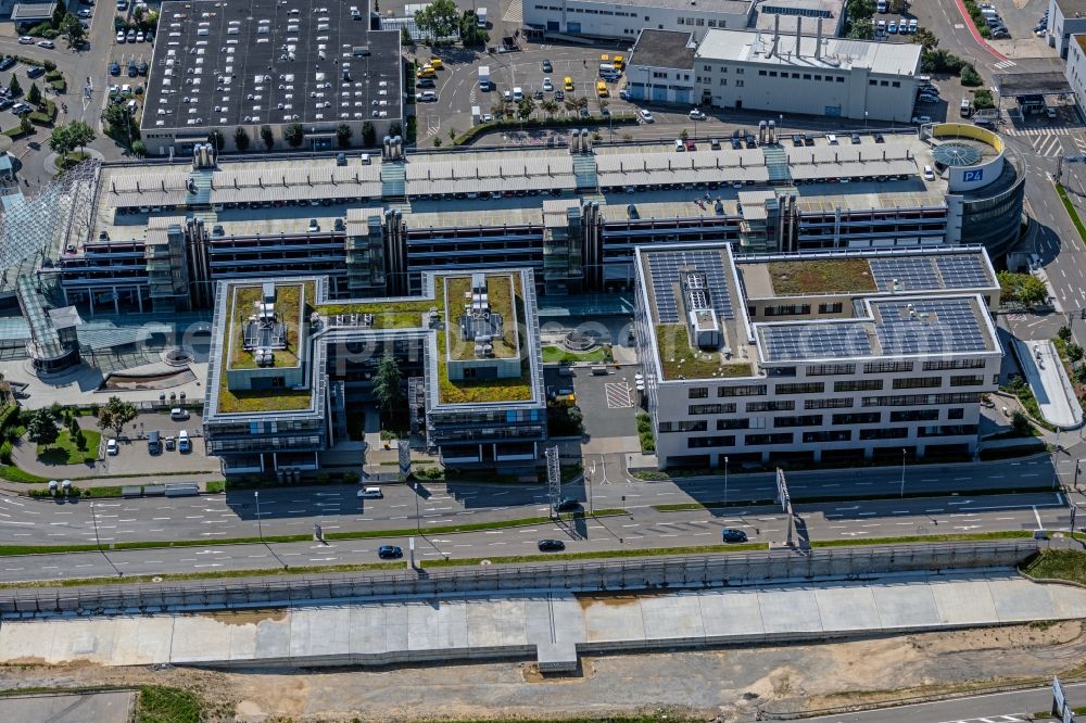 Aerial image Stuttgart - Parking deck on the building of the car park and the office buildings along the Flughafenstrasse in Stuttgart in the state Baden-Wuerttemberg, Germany