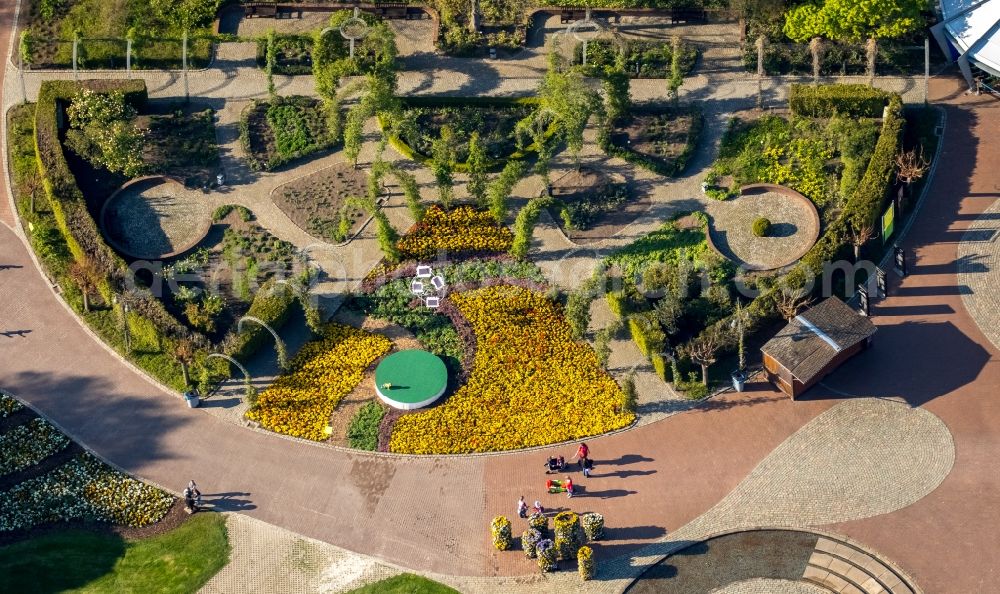 Hamm from the bird's eye view: Maximilian Hall in the North of the park Maximilianpark on site of the former coal mine Maximilian in Hamm in the state of North Rhine-Westphalia