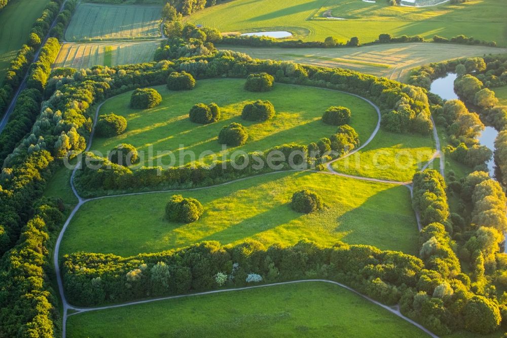 Bergkamen from above - Parking area to the Lippe floodplain in Bergkamen in North Rhine-Westphalia