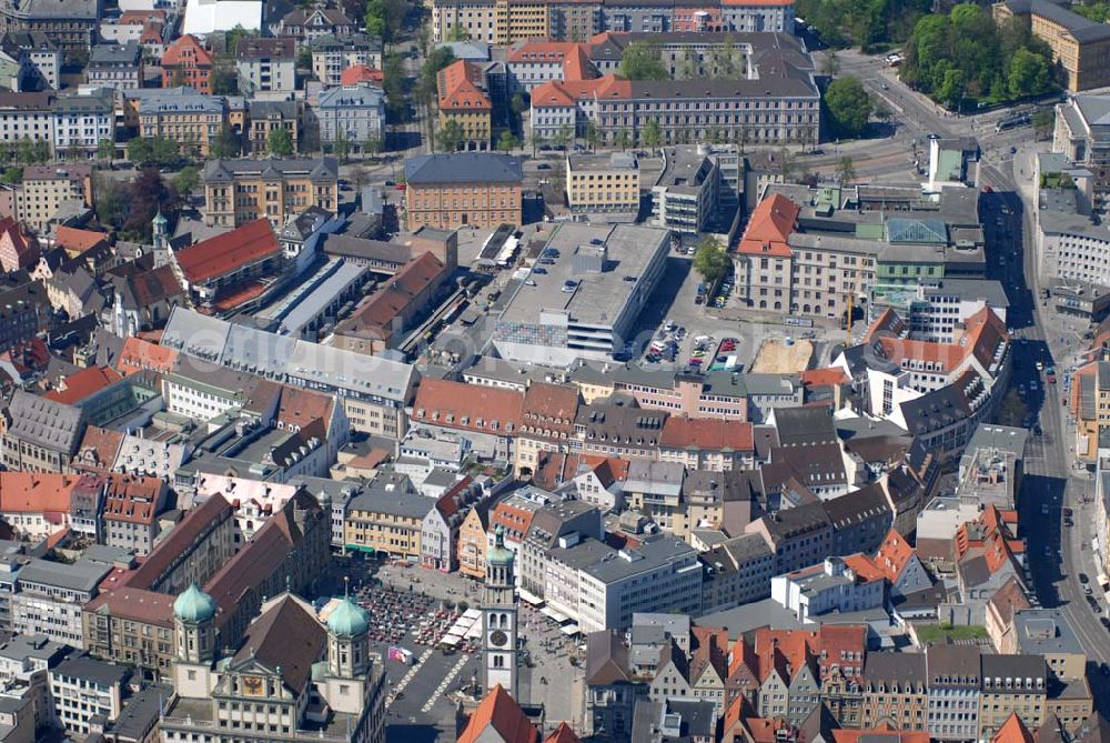 Augsburg from the bird's eye view: Parkhaus auf dem Ernst-Reuter-Platz in der Augsburger Innenstadt