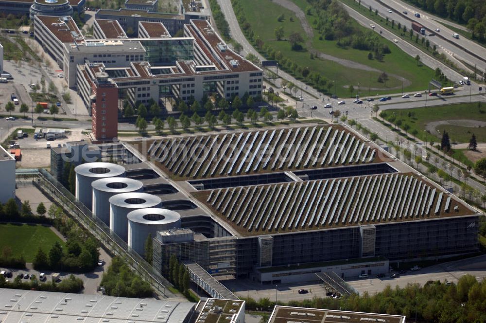 Aerial image MÜNCHEN - Blick auf das Parkhaus der neuen Messe München, den ehemaligen Flughafen München-Riem und die Wappenhalle. Kontakt: Messe München GmbH, Messegelände, 81823 München, Tel. +49 (0)89 9 492 07 20, Fax +49 (0)89 9 492 07 29, e-mail: newsline@messe-muenchen.de; IBS - Wappenhalle, Alexandra Lief, Konrad-Zuse-Platz 8, 81829 München, Tel. +49 (0)89 89080 888, Fax +49 (0)89 89080 899, e-mail: event@wappenhalle-muenchen.de