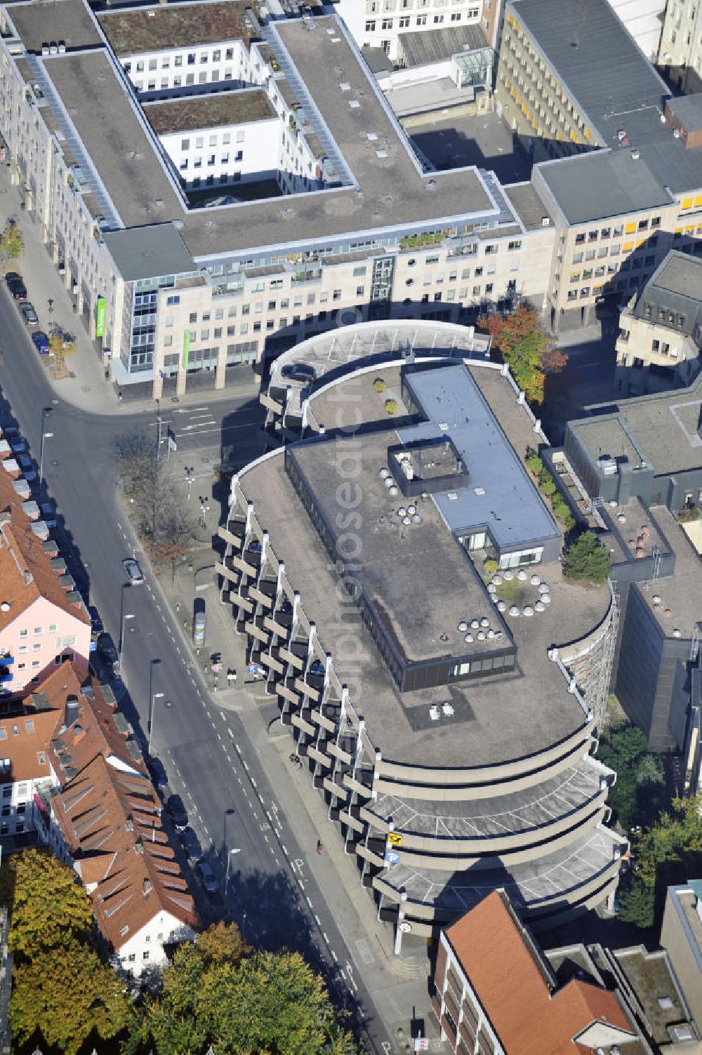 Aerial image Hannover - Blick auf ein Parkhaus in der Osterstraße in Hannover. View to an parking block in the Osterstraße in Hannover.