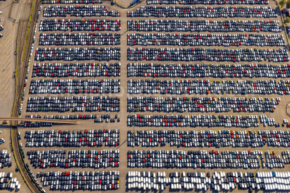 Duisburg from above - Parking lot and parking space for automobiles - passenger cars of the BLG AutoTerminal Deutschland GmbH & Co KG in the district Rheinhausen in Duisburg in the Ruhr area in the state North Rhine-Westphalia, Germany