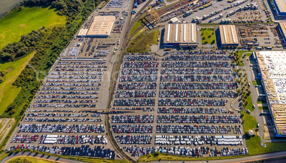 Aerial image Duisburg - Parking lot and parking space for automobiles - passenger cars of the BLG AutoTerminal Deutschland GmbH & Co KG in the district Rheinhausen in Duisburg in the Ruhr area in the state North Rhine-Westphalia, Germany