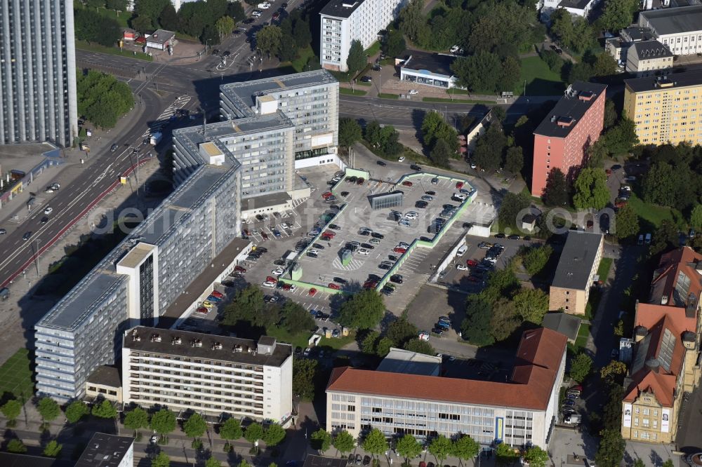 Aerial image Chemnitz - Parking and storage space for automobiles in the Muehlenstrasse in Chemnitz in the state Saxony