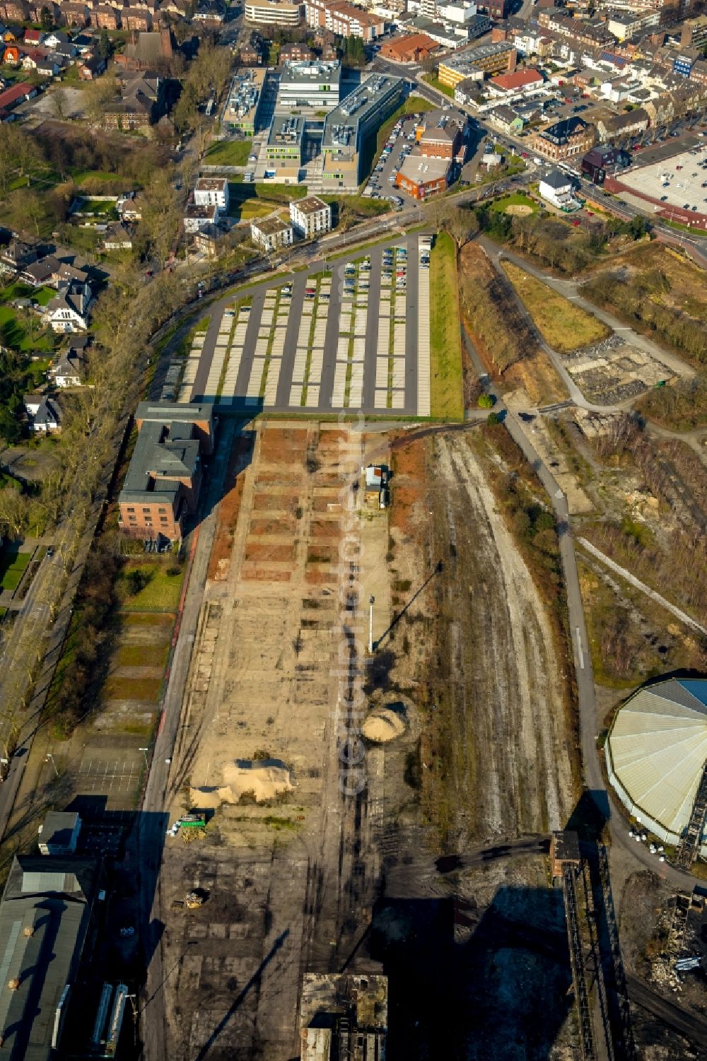 Aerial image Kamp-Lintfort - Parking and storage space for cars of the German hard coal AG Mine West at the Friedrich-Heinrich-Allee in Kamp-Lintfort in North Rhine-Westphalia