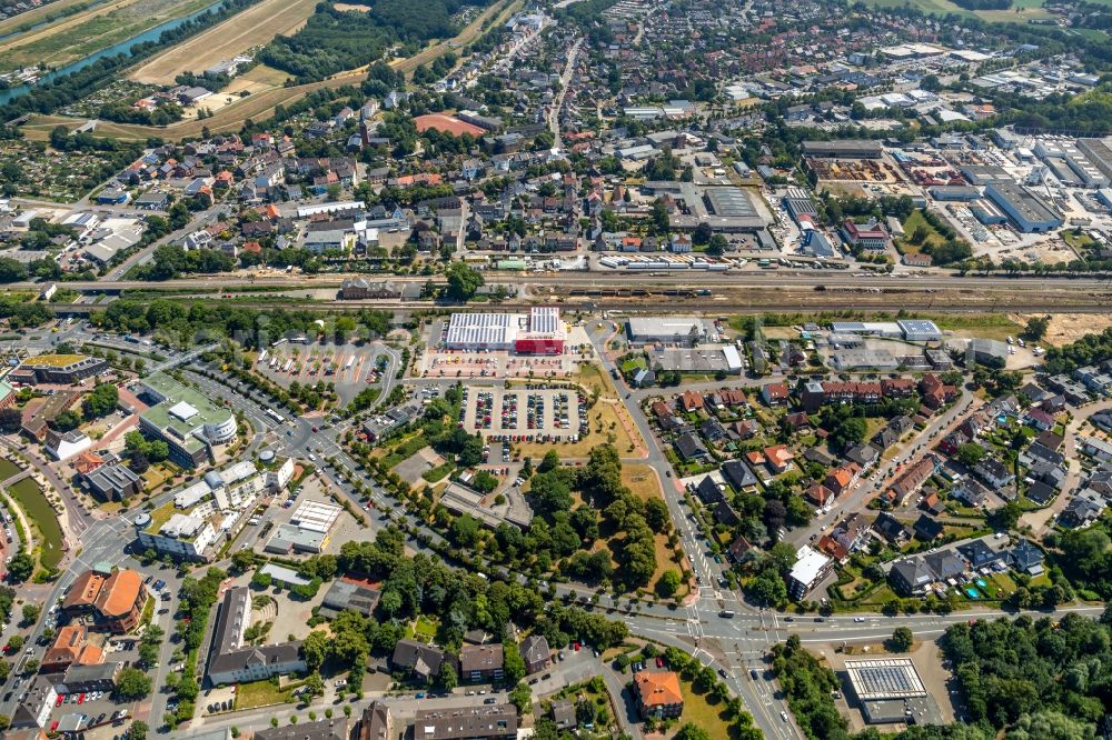 Aerial image Dorsten - Parking and storage space for automobiles Auf der Bovenhorst - Europaplatz in Dorsten in the state North Rhine-Westphalia, Germany