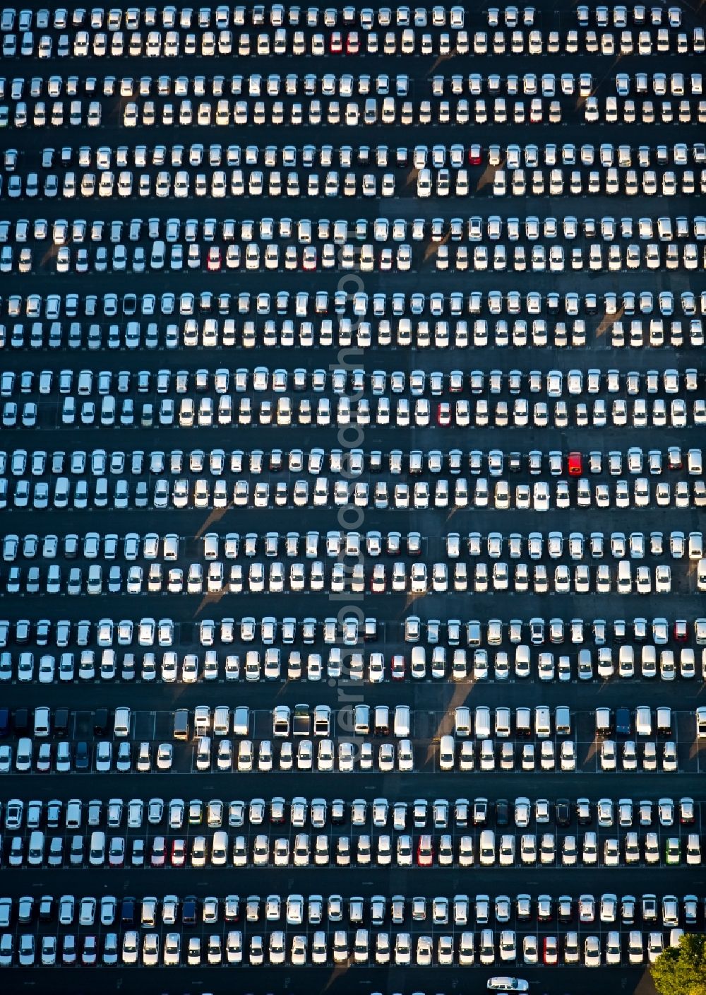 Aerial image Essen - Parking and storage space for automobiles in Essen in the state North Rhine-Westphalia