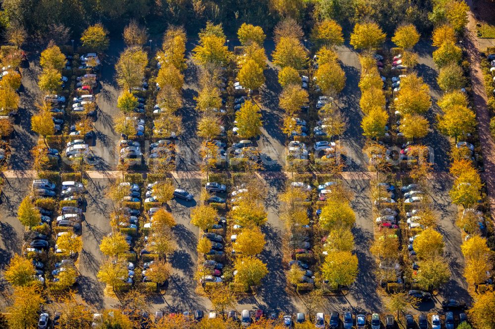 Aerial photograph Hamm - Parking and storage space for automobiles on Oberlandesgericht Honm on Arnold-Freymuth-Strasse in Hamm in the state North Rhine-Westphalia, Germany