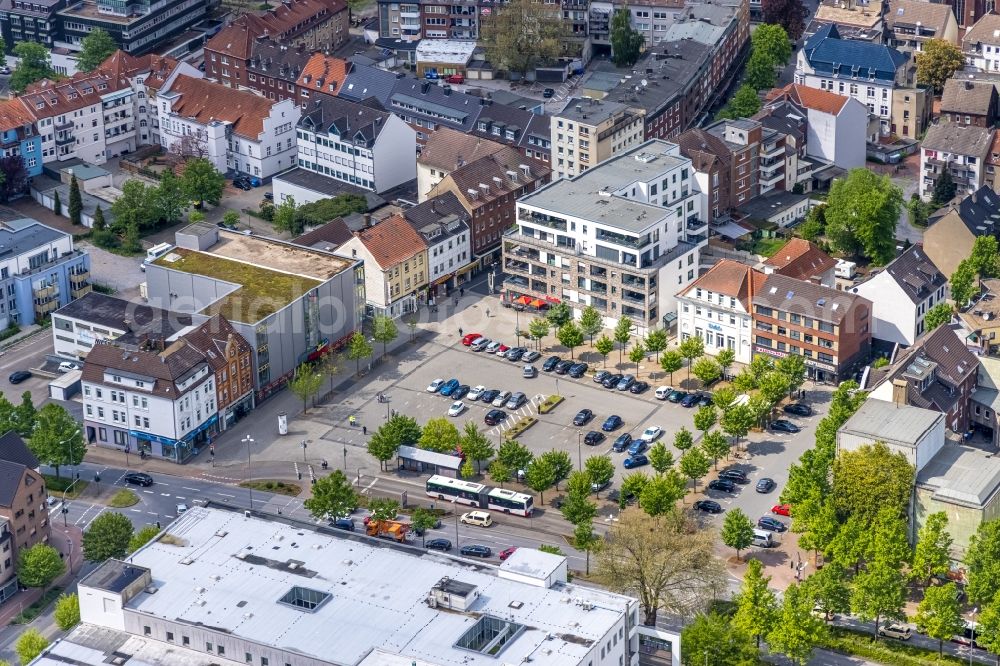 Aerial image Gladbeck - Parking and storage space for automobiles on Wilhelmstrasse in the district Gelsenkirchen-Nord in Gladbeck at Ruhrgebiet in the state North Rhine-Westphalia, Germany