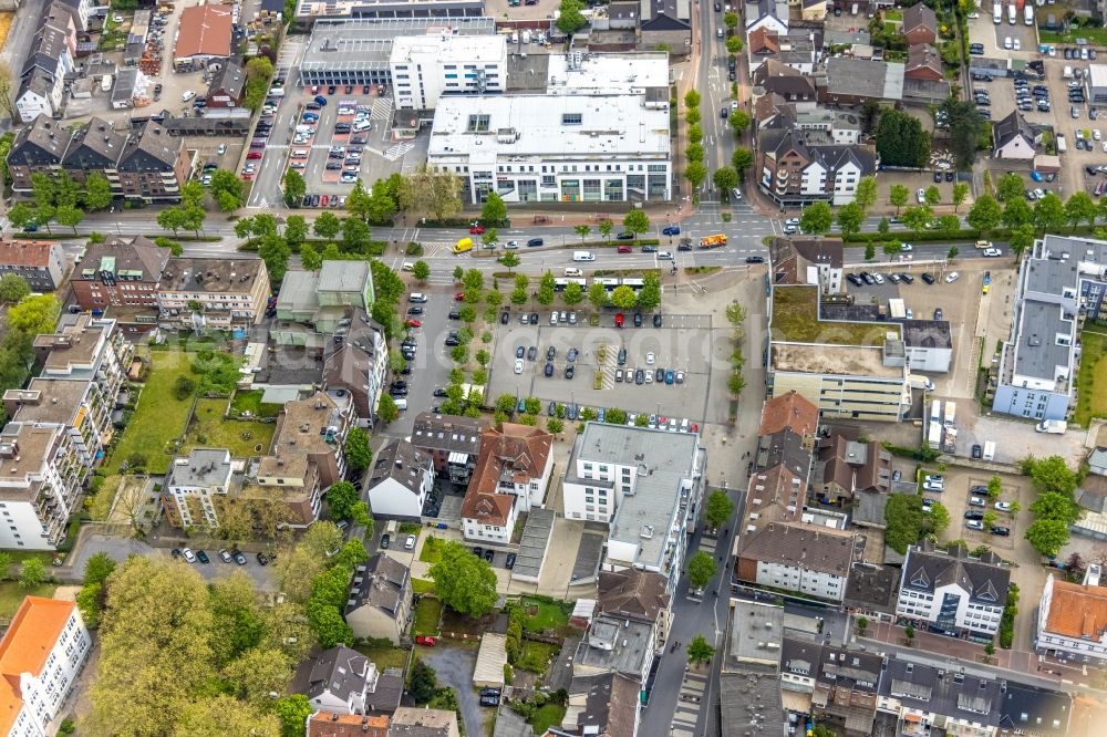 Aerial photograph Gladbeck - Parking and storage space for automobiles on Wilhelmstrasse in the district Gelsenkirchen-Nord in Gladbeck at Ruhrgebiet in the state North Rhine-Westphalia, Germany