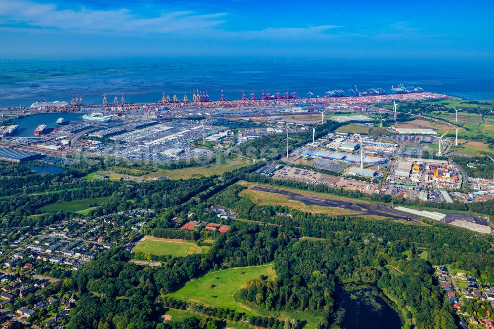 Bremerhaven from the bird's eye view: Parking and storage space for automobiles in the international port in Bremerhaven in the state Bremen